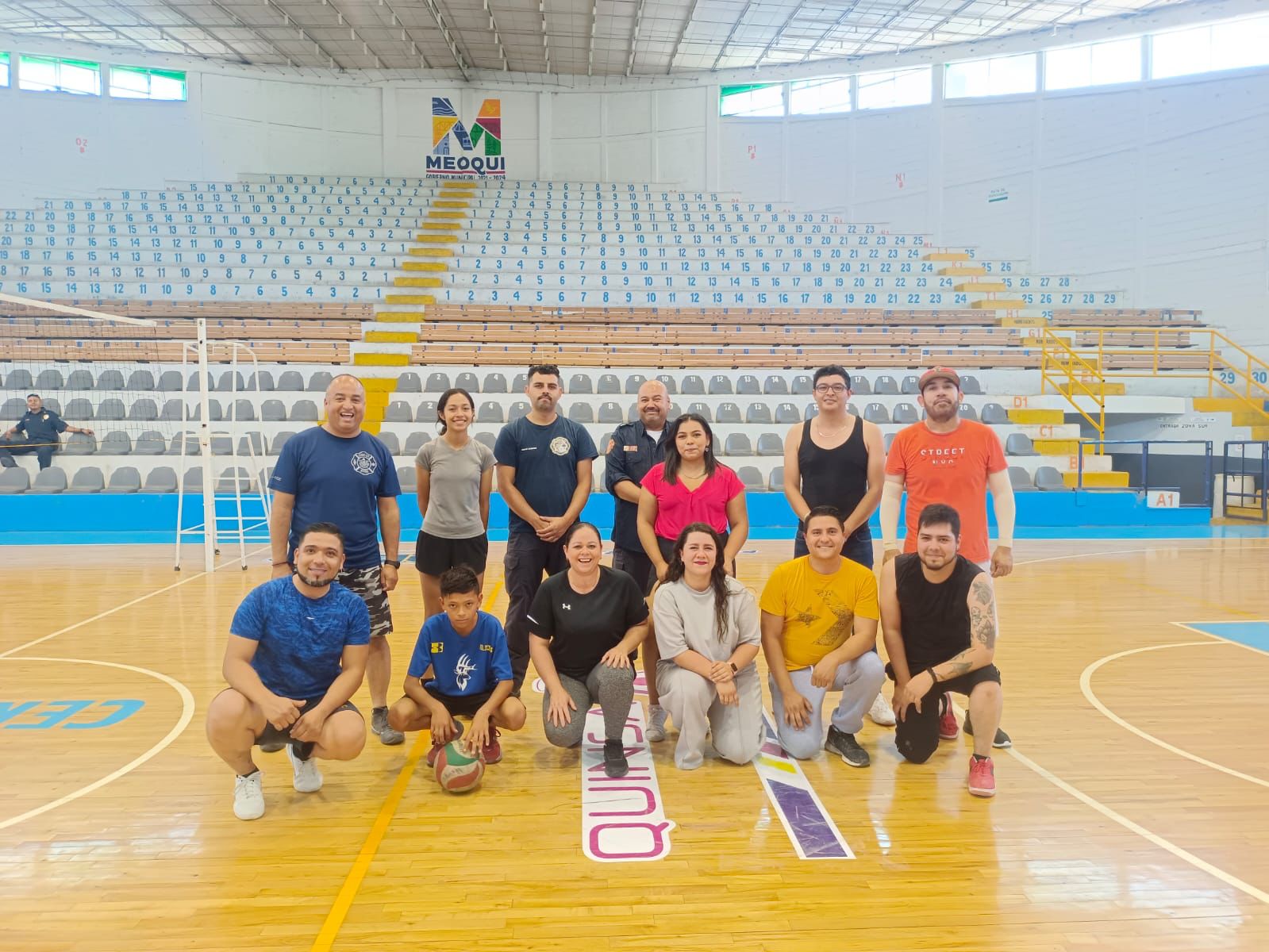 REALIZAN EN MEOQUI TORNEO INTERDEPENDENCIAS Y JMAS DE VOLEIBOL CON 8