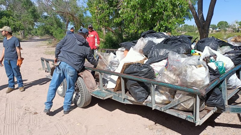 RECOLECTAN MÁS DE UNA TONELADA DE BASURA EN JORNADA DE LIMPIEZA DEL RÍO ...